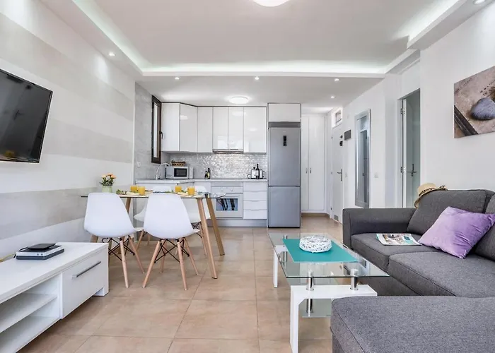 Precioso En El Centro De Americas A 100 Metros De La Playa * Playa de las Américas