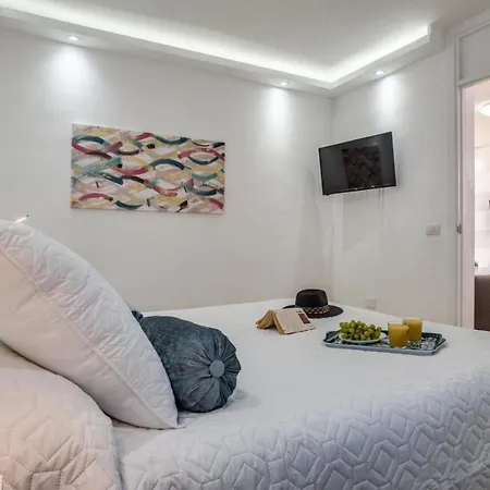 Precioso En El Centro De Américas A 100 Metros De La Playa