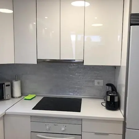 Precioso En El Centro De Américas A 100 Metros De La Playa